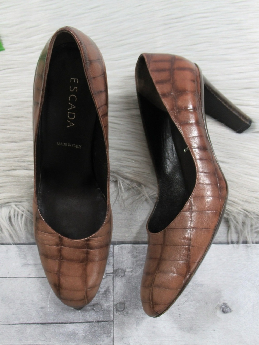 ESCADA‎ Croc Embossed Leather Pumps Italian Leather Heels - Size 39 US 8.5